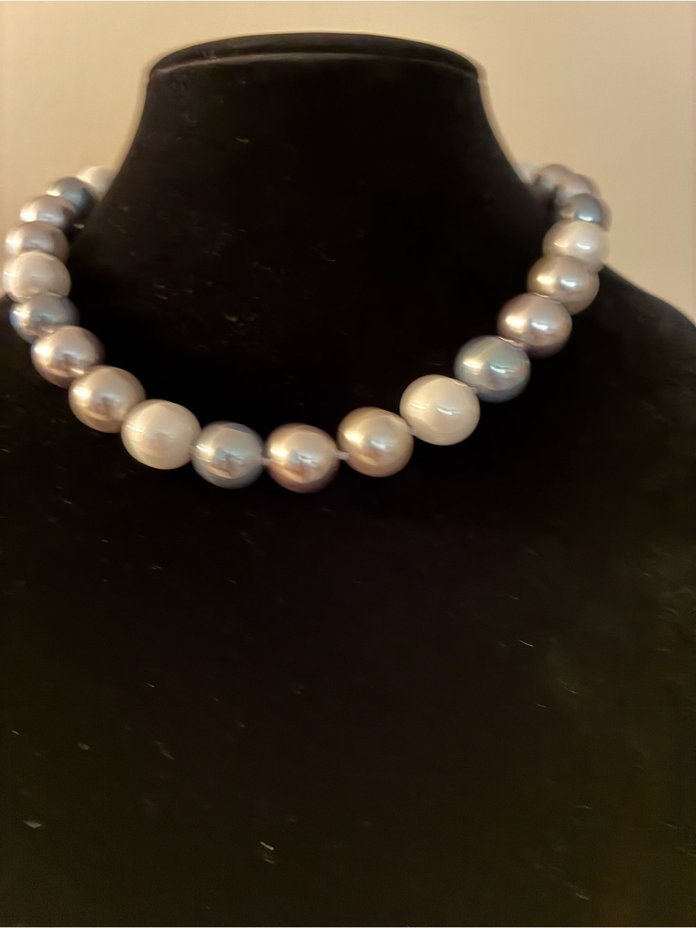Genuine Lustrous Silver-Gray Pearl Necklace  with 14 k clasp